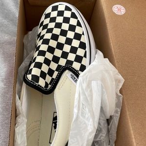 Youth 2.5 Black and white checkered Vans